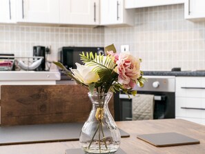 Kühlschrank, Mikrowelle, Ofen, Toaster