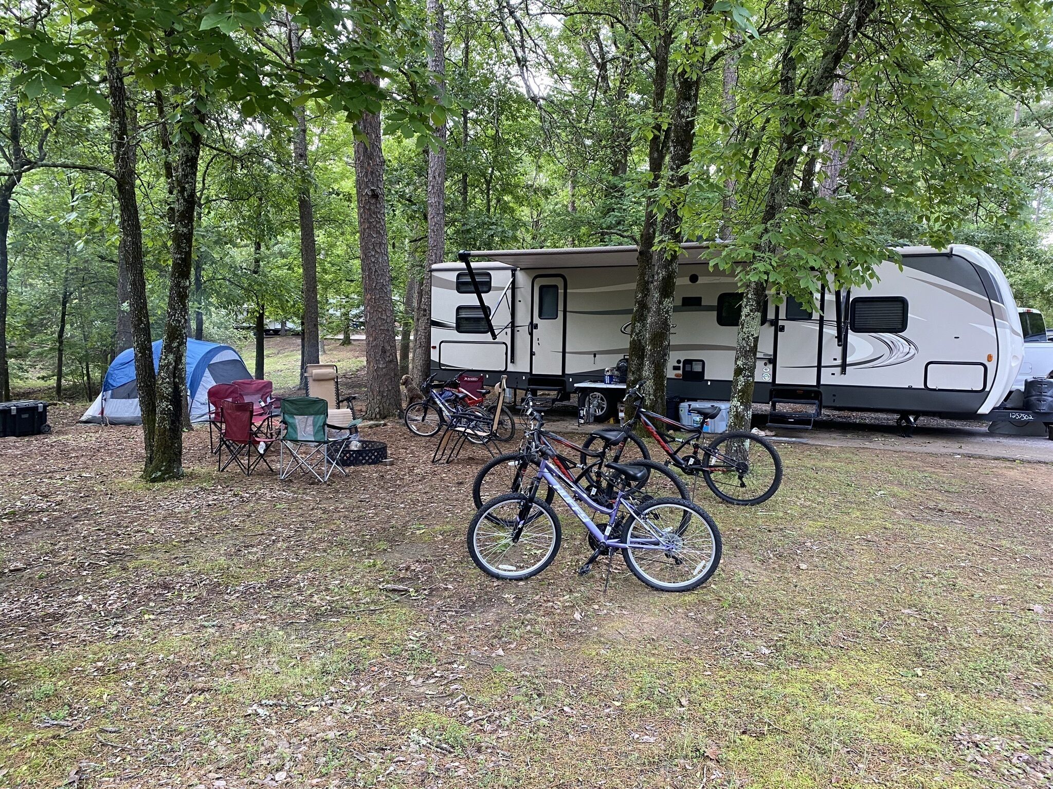 Camper Near Greers Ferry Lake with boat ramp access!