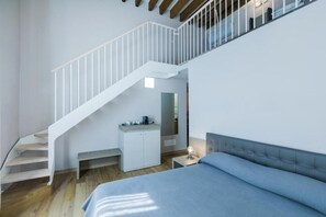 Allergikerbettwaren, individuell eingerichtet, Schreibtisch