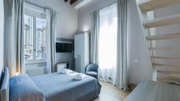 Hypoallergeen beddengoed, individueel gemeubileerd, een bureau