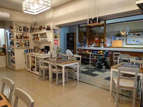 Dining - Aris studios (Hersonissos)