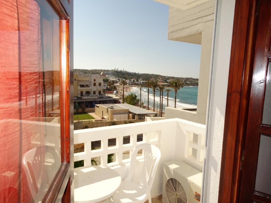 ของใช้ในห้องน้ำฟรี, ไดร์เป่าผม, ผ้าเช็ดตัว, กระดาษชำระ