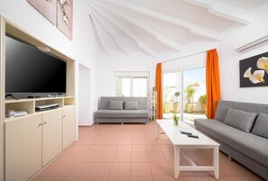 Living area - Aris studios (Hersonissos)