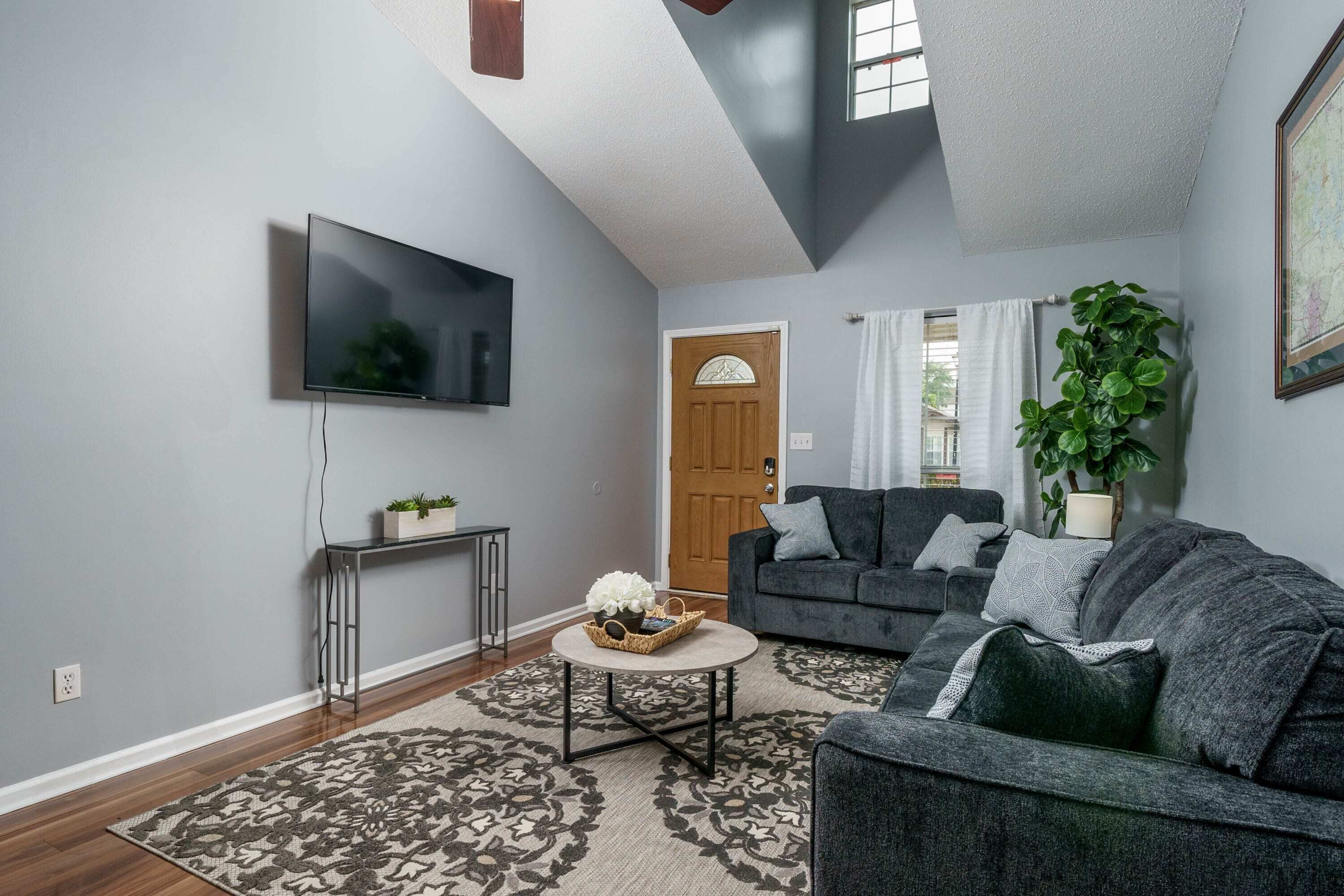 Bunking at Bek's - Cozy - Convenient - Clean