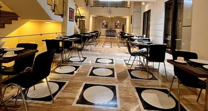 Alpina Hotels & Suites