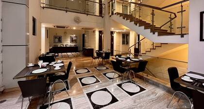 Alpina Hotels & Suites