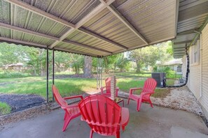 Terrace/patio - Home near Chemical Plant- Long Term stay- Easy access to highway (Pasadena)