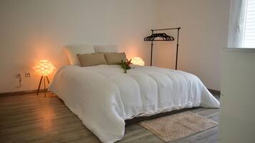 1 makuuhuone, silitysrauta/-lauta, ilmainen Wi-Fi, vuodevaatteet