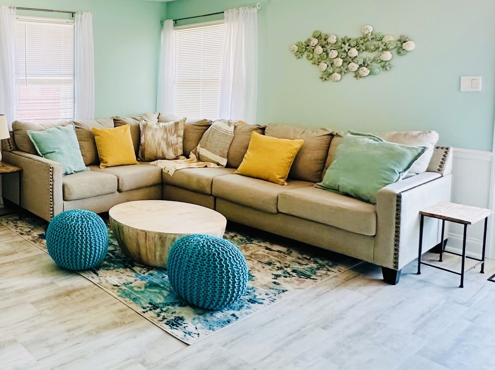 Newly Renovated 3BD/2BTH, 1 BLK to Beach