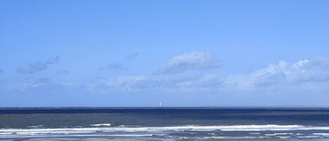 Plage à proximité, sable blanc, bar de plage