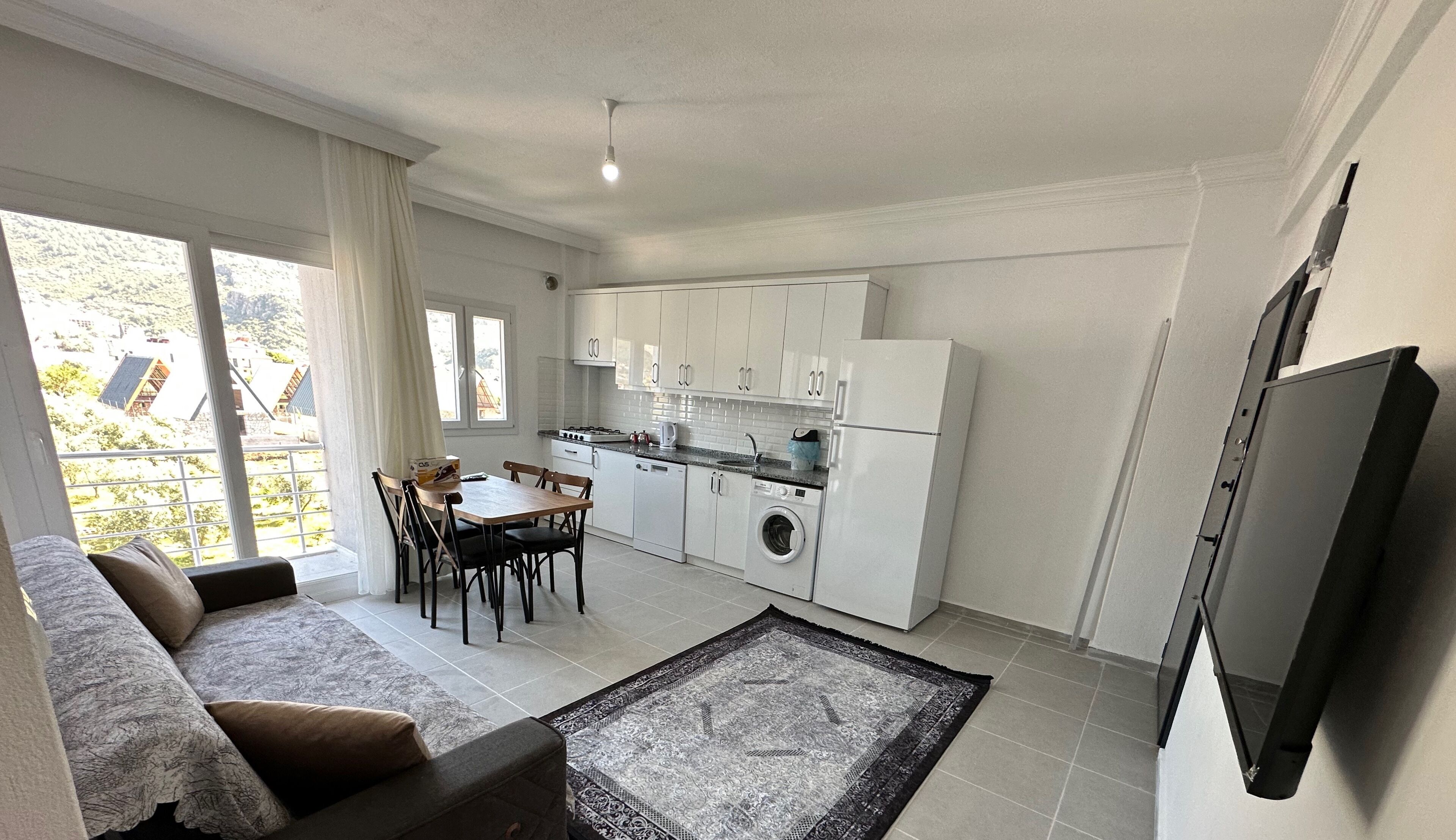 Newton Apart Fethiye