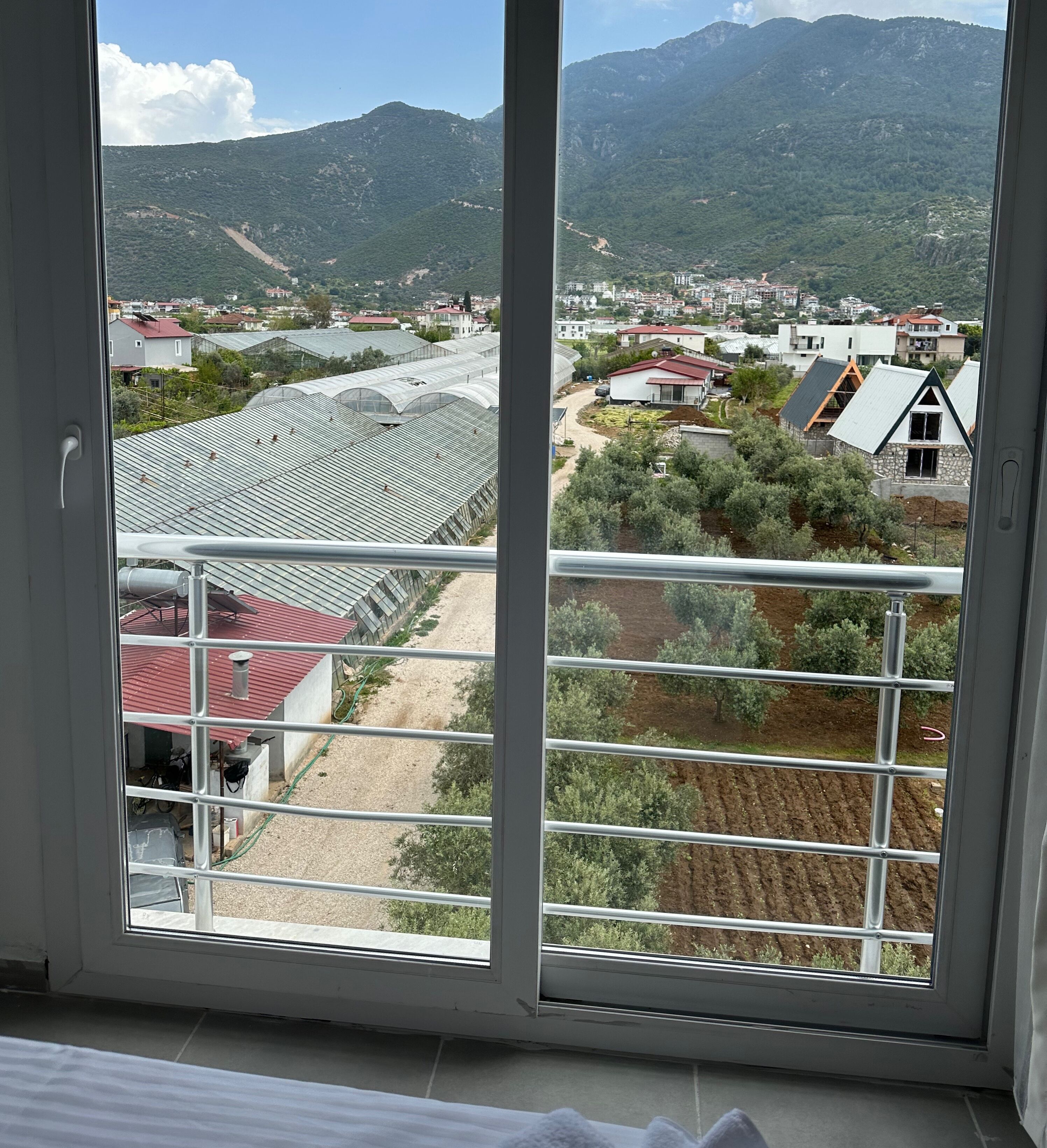 Newton Apart Fethiye