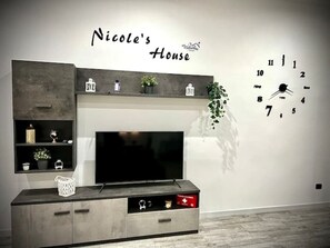 Interior - The Nicole's house (Napoli)