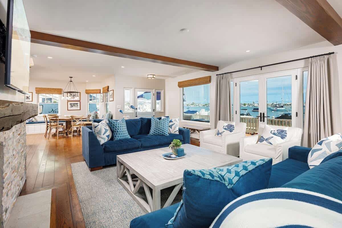 Smart TV, fireplace, offices