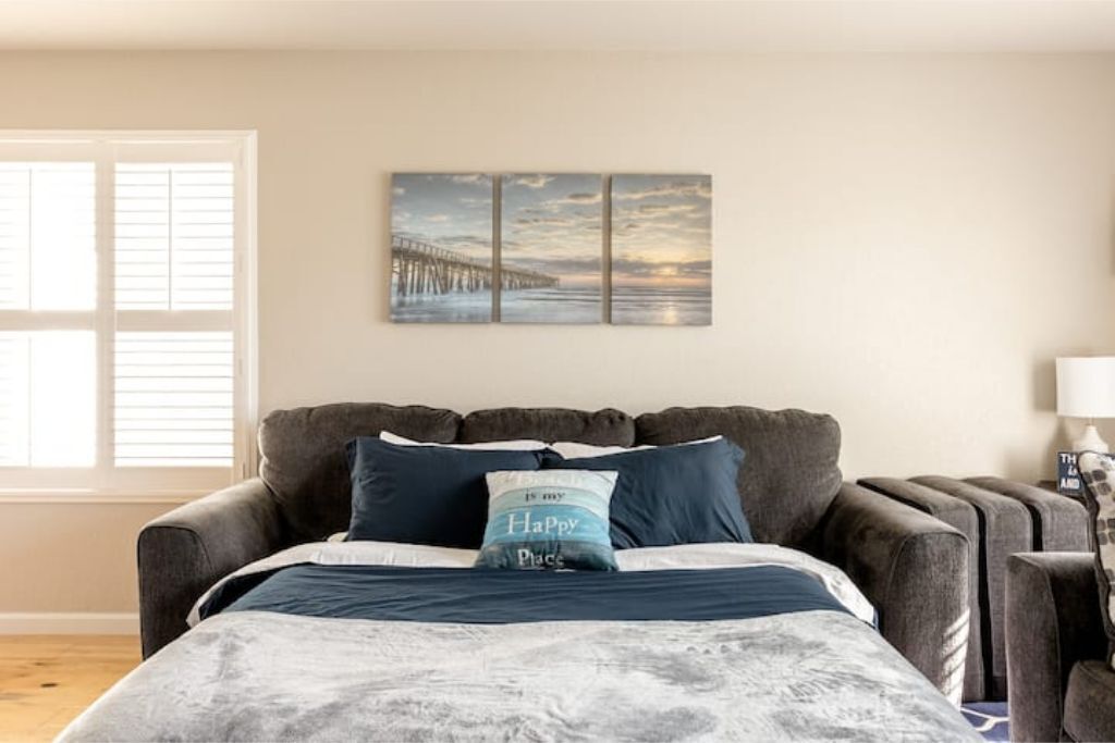 Relaxing 2 Bdrm 1.5 Bath Beach House