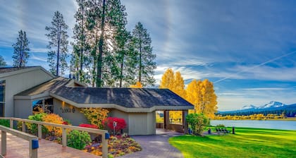 Placid dog-friendly home with gym, tennis court, firepit, sauna, pool, & hot tub