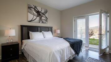 1 bedroom, desk, iron/ironing board, free WiFi