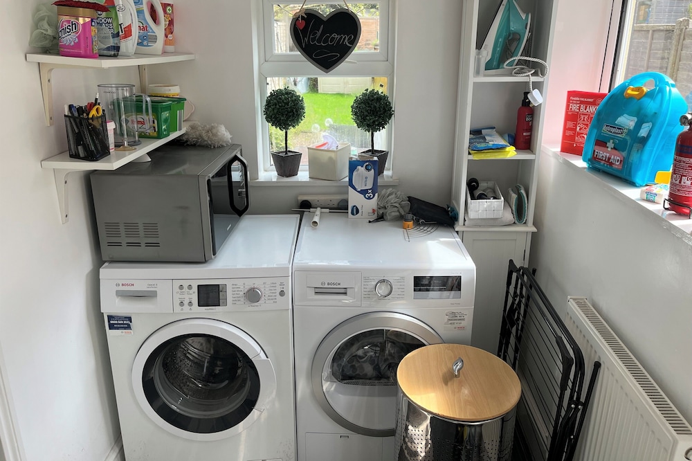Newly Renovated 3 Bed House - Birmingham