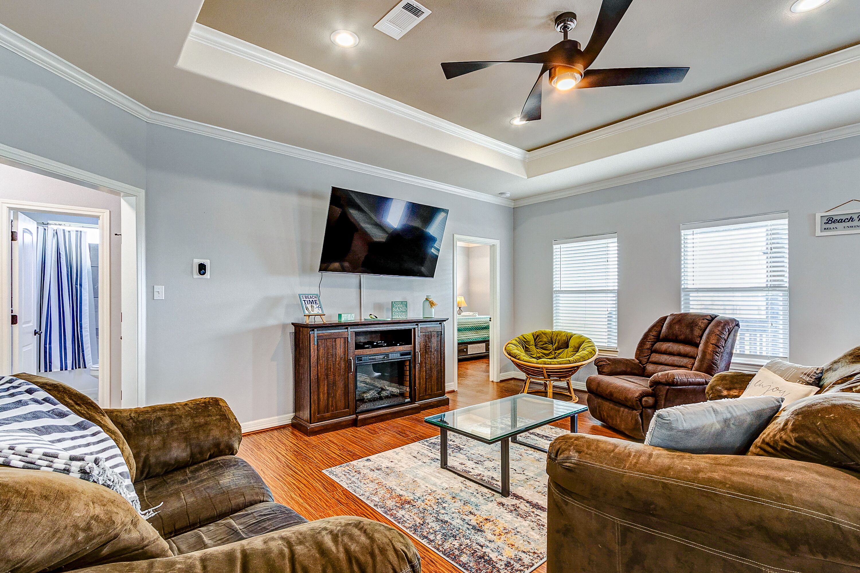 Blissful Waves at Crystal Beach is just minutes from the beach.