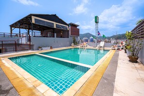 Exterior - Santi White House Patong Hotel (Patong)