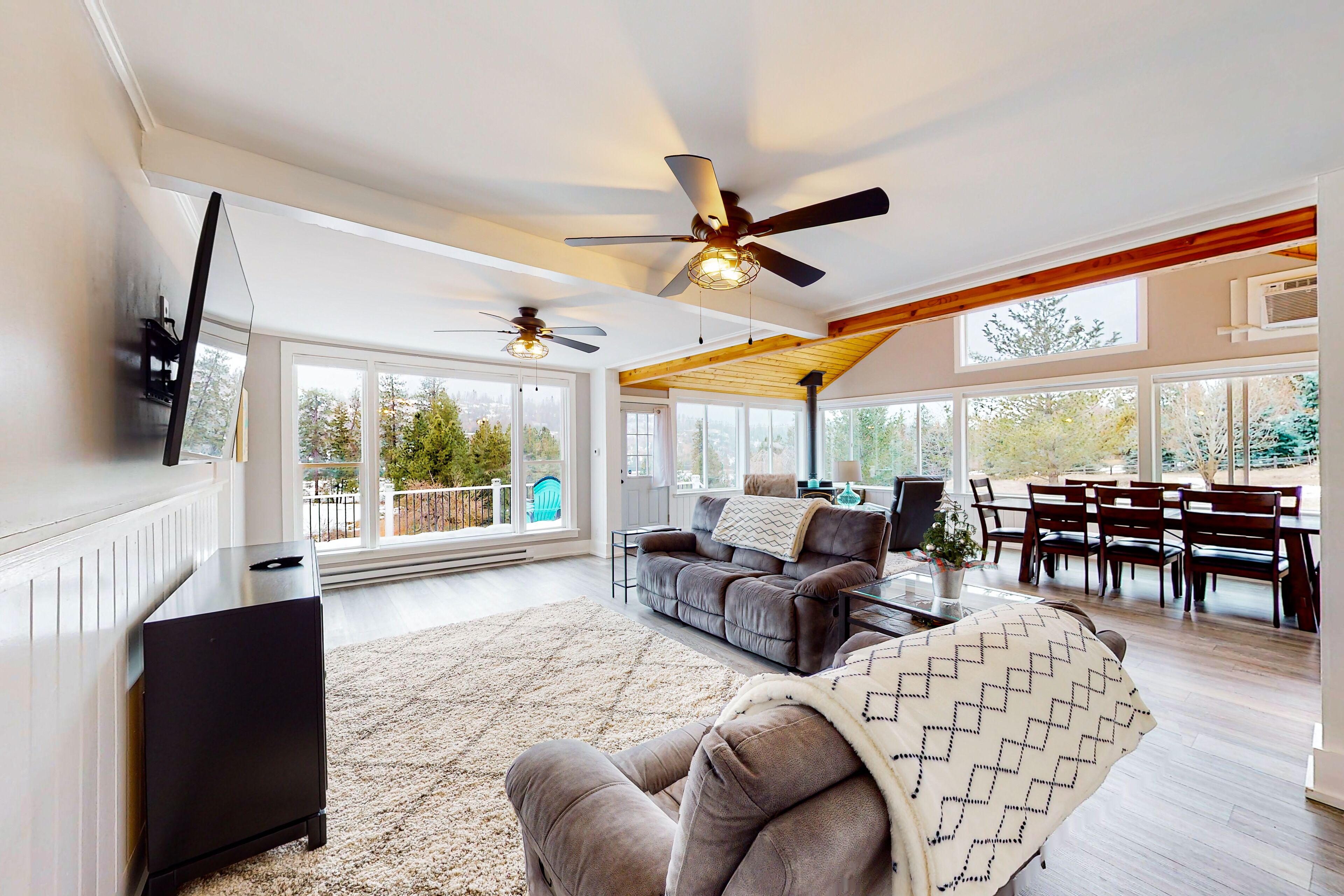 Dog-friendly home with gorgeous mountain view, large deck/yard & woodstove