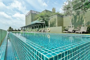 2 outdoor pools - Homey Family Gateway (Petaling Jaya)