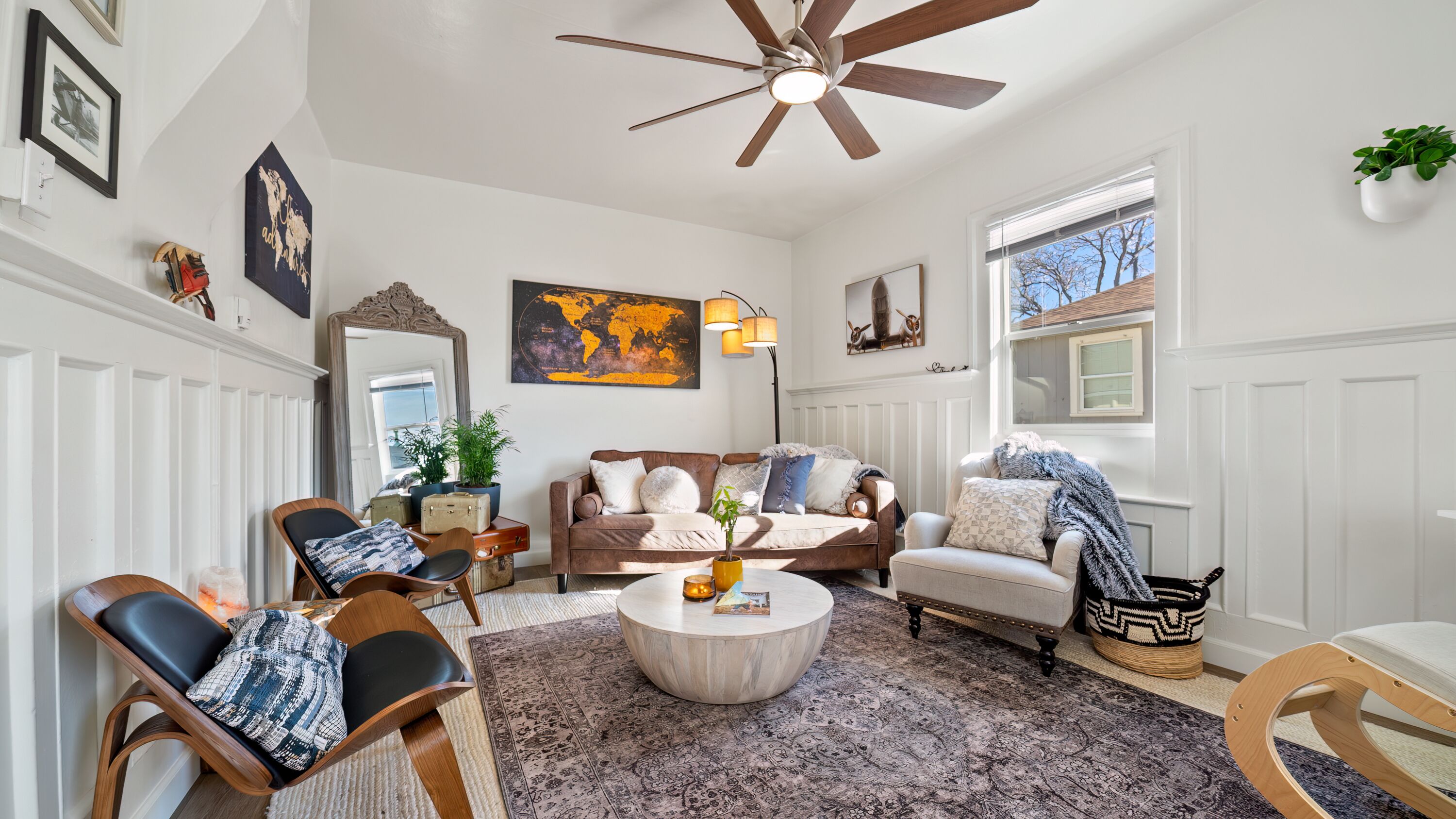 The Wright House | Home in the Heart of Midtown, Duplex walking distance from midtown