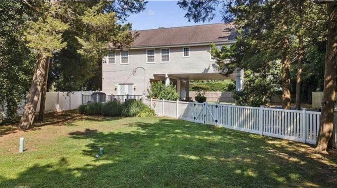 3 bedroom Cape May pet friendly, walking distance to winery, brewery and more 