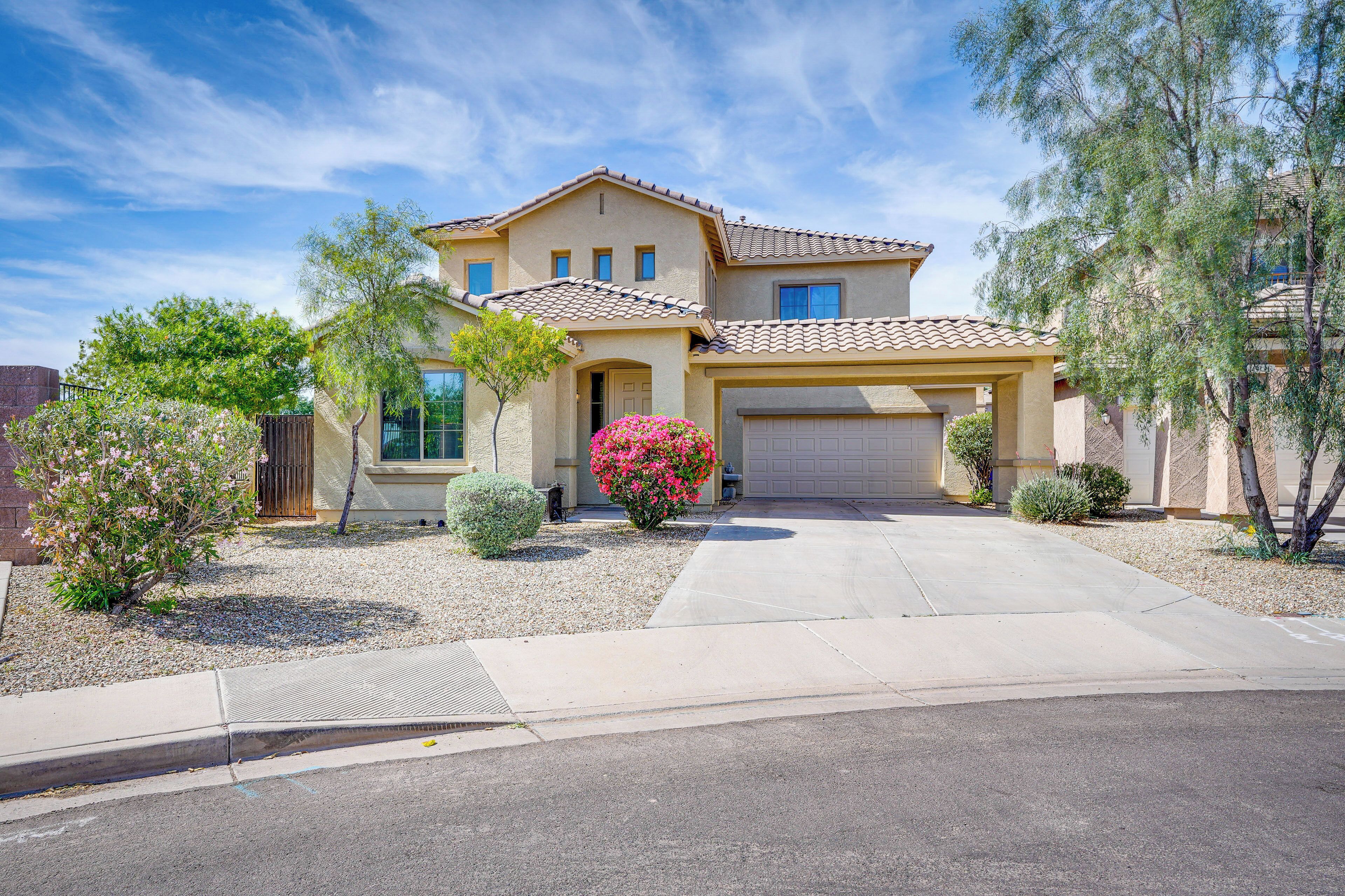 Pet-Friendly Surprise Home w/ Yard & Grill Area