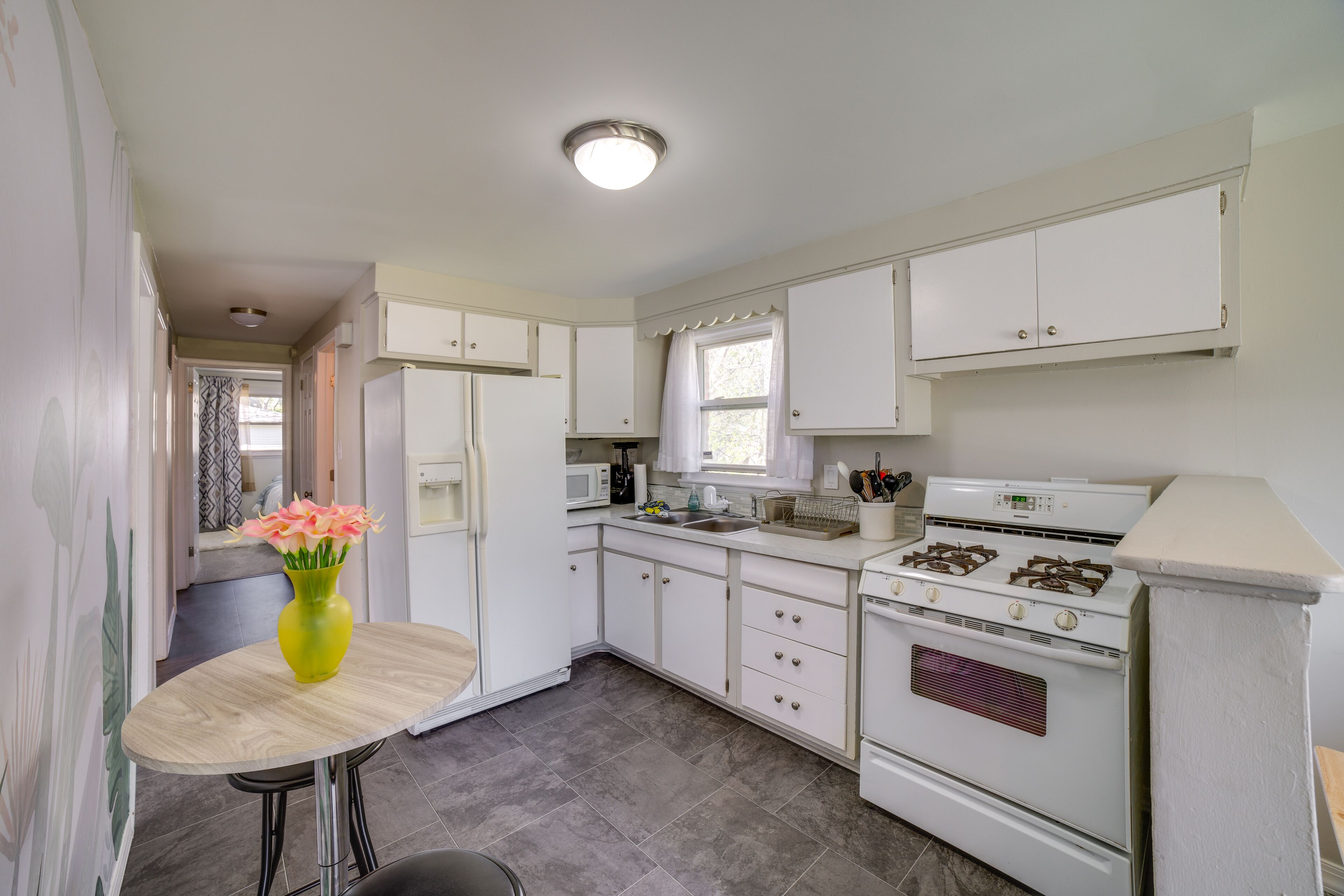 Chicago Escape Near Navy Pier & Shedd Aquarium!