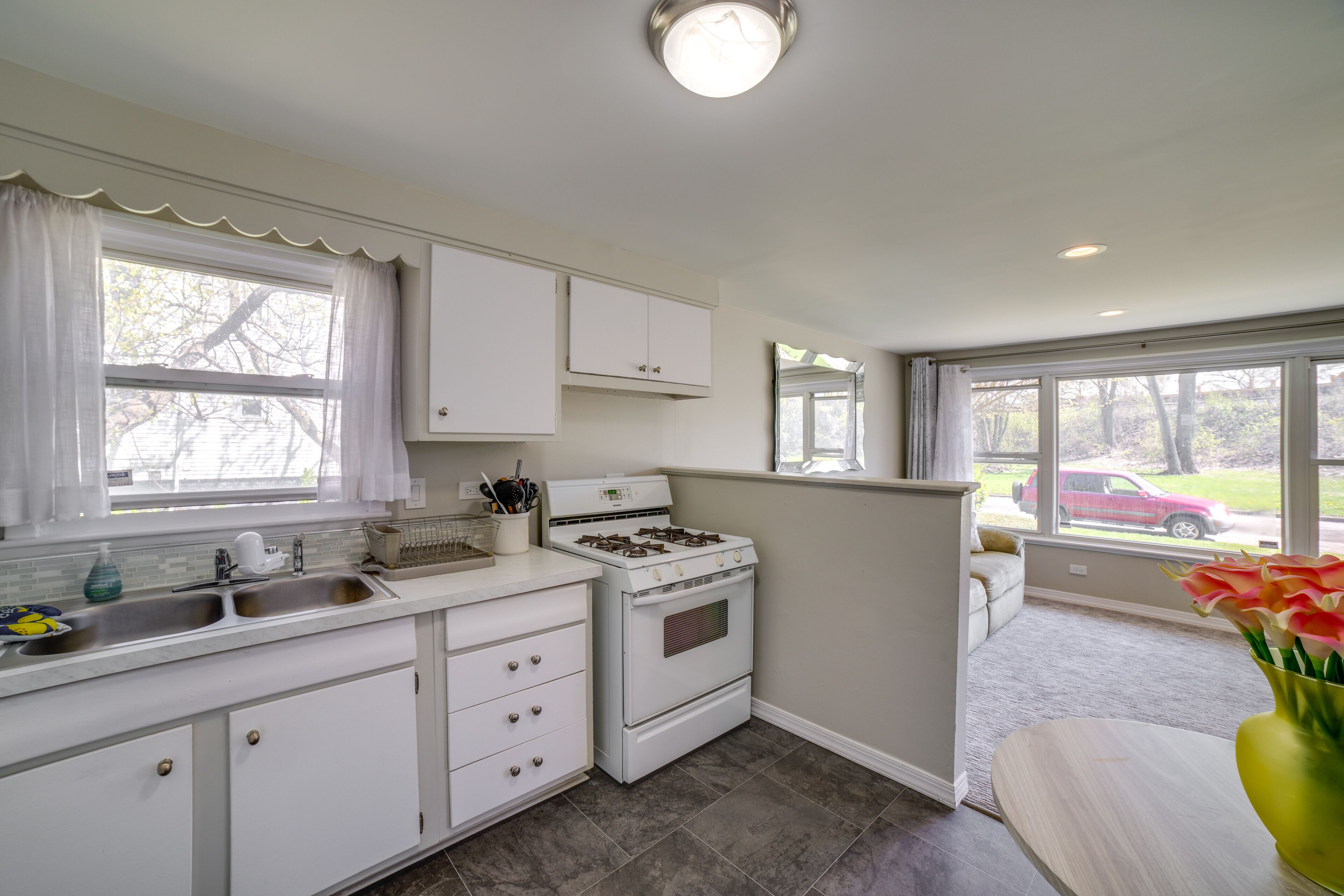 Chicago Escape Near Navy Pier & Shedd Aquarium!