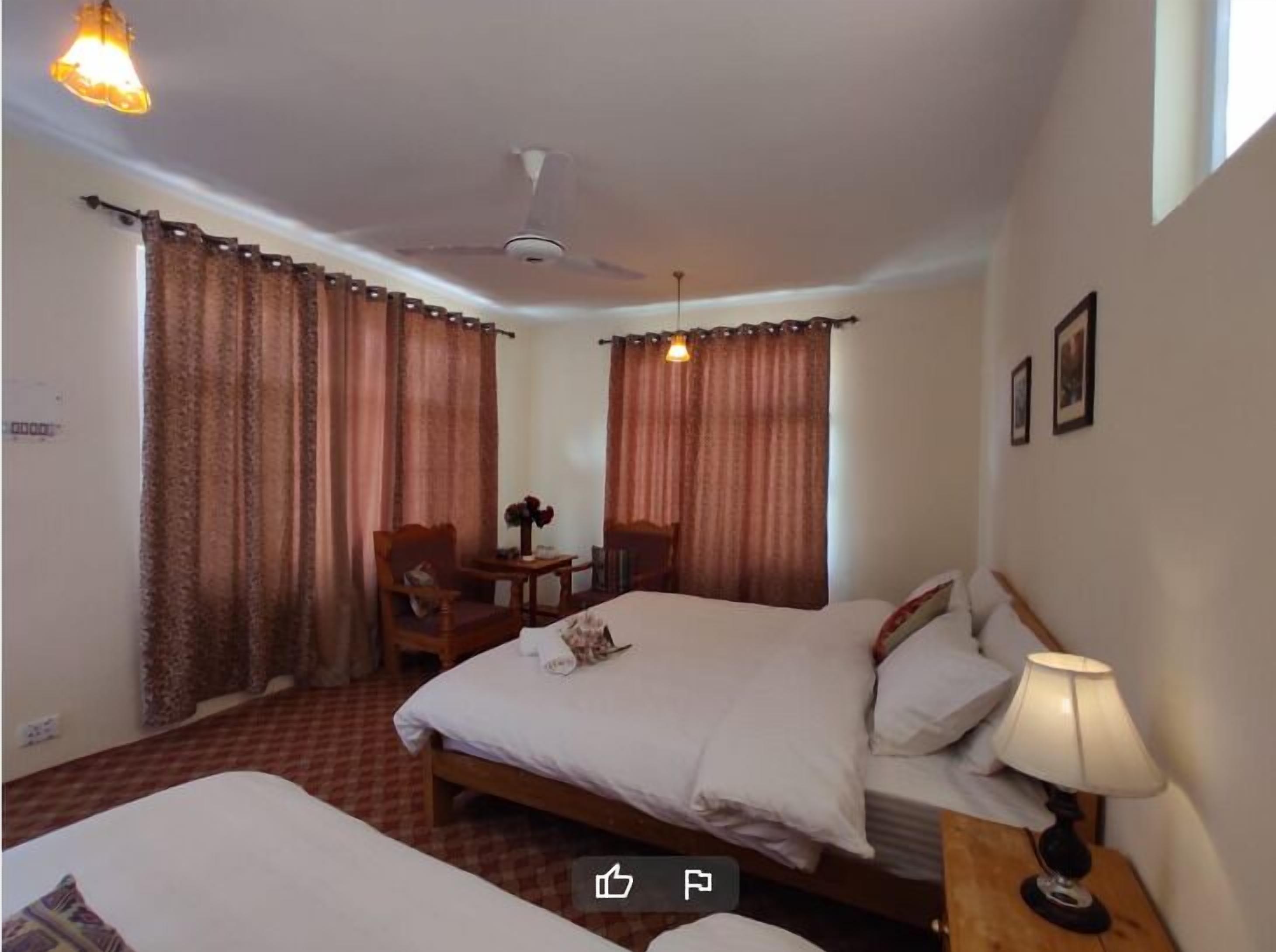 Deluxe Triple Room | Iron/ironing board, free WiFi