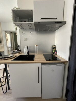 Private kitchen - Studio 19 Avec Piscine (Rochefort-en-Terre)