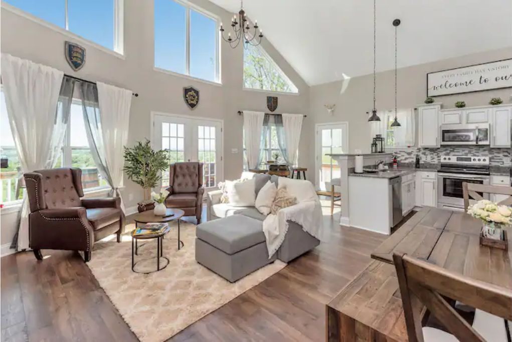 The Vineyard Cottage * Mountain Views