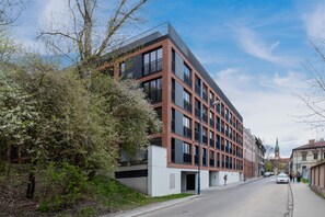 Front of property - Exquisite Apartment Krakow by Renters (Kraków)