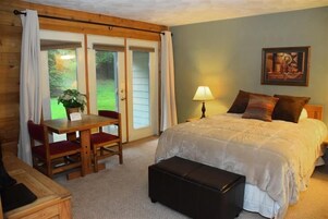 Condo, 3 Bedrooms | 3 bedrooms, iron/ironing board, cribs/infant beds, free WiFi