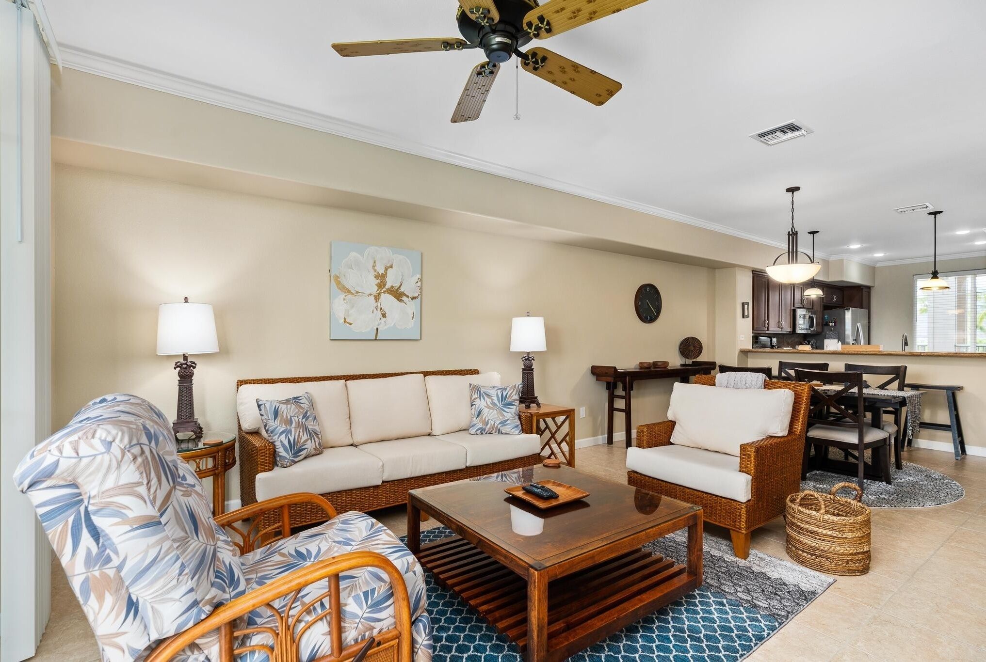 Condo, 2 Bedrooms | Living area | Smart TV