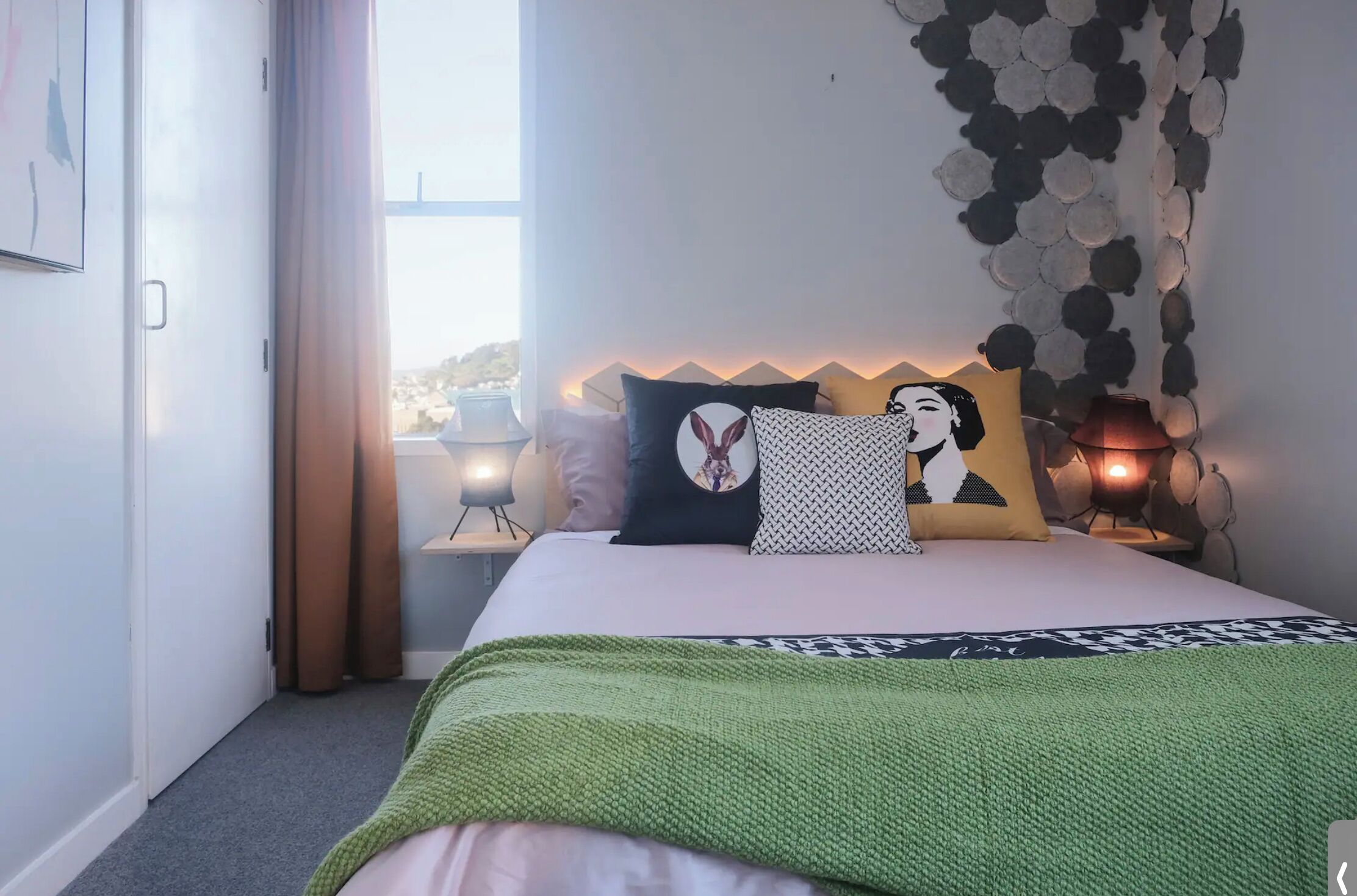 1 Schlafzimmer, Schreibtisch, Bügeleisen/Bügelbrett, Reisekinderbett