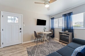 TV connectée, cheminée