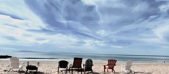 Pierpont Beach Ventura, CA Cozy Coastal Escape 1/2 block 2 Beach + AC