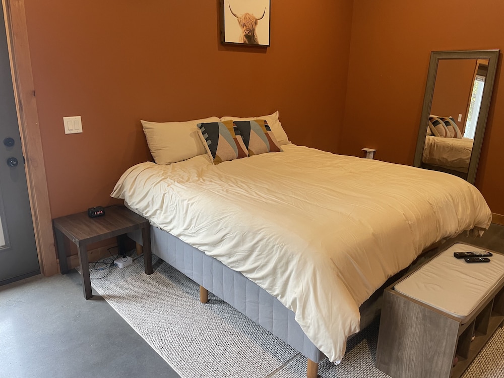 Peaceful Farmhouse with hot tub Yankton County Vrbo