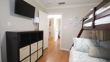 5 bedrooms, iron/ironing board, travel cot, WiFi