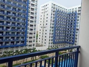 Property grounds - Sea Resi.MoA.Airport Netflix (Pasay)