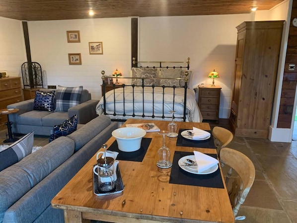 Cottage, 1 Queen Bed | Living area | Fireplace