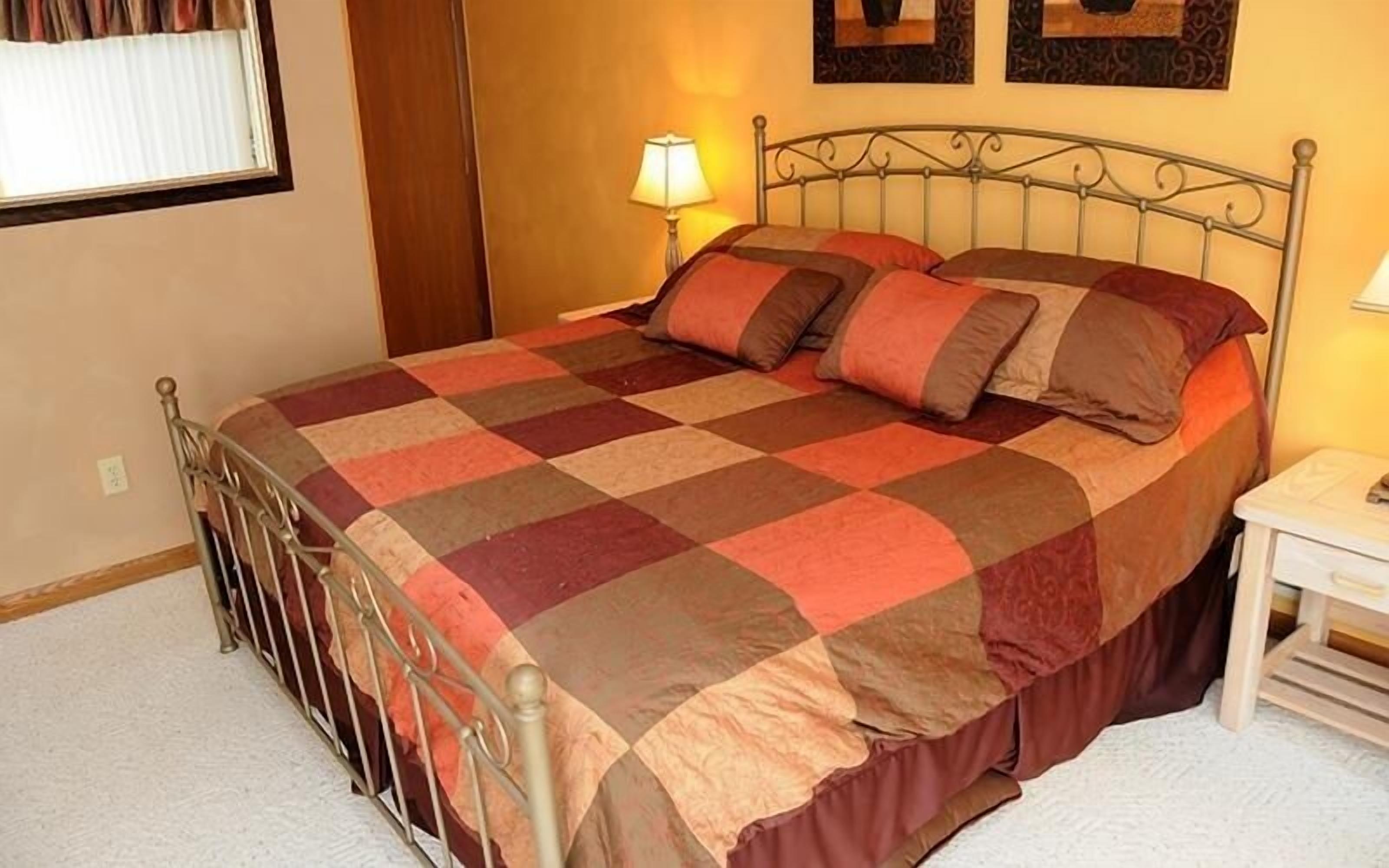 Seven Springs 3 Bedroom Standard Condo, Private Deck With Mountain Views 3 Condo by Redawning