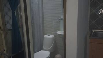 Toalhas de banho, papel higiênico