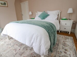 2 bedrooms, individually decorated, individually furnished, free WiFi - 28 Devonshire Street (Skipton)