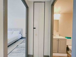 1 bedroom, iron/ironing board, free WiFi, bed sheets