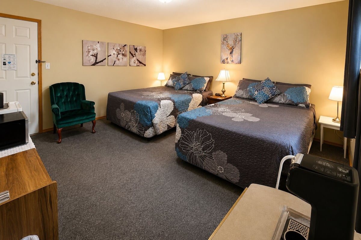 Deluxe Quadruple Room