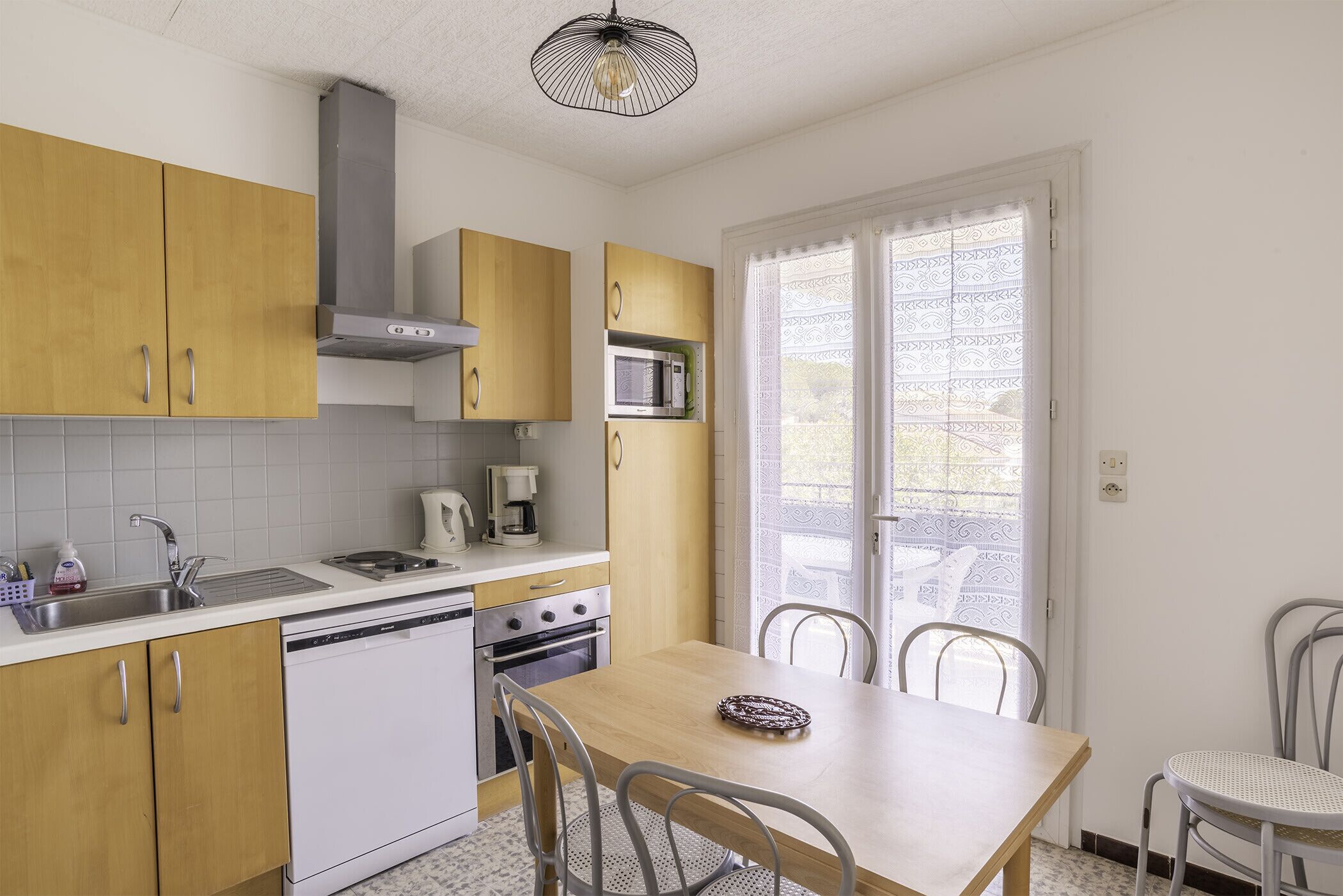 Charming apartment with balcony, in Hyères